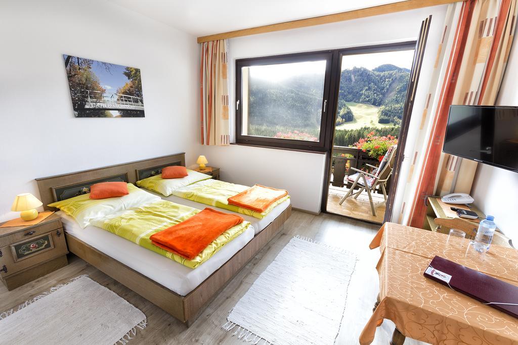 Bed&Breakfast Lausegger Ferlach Exterior photo